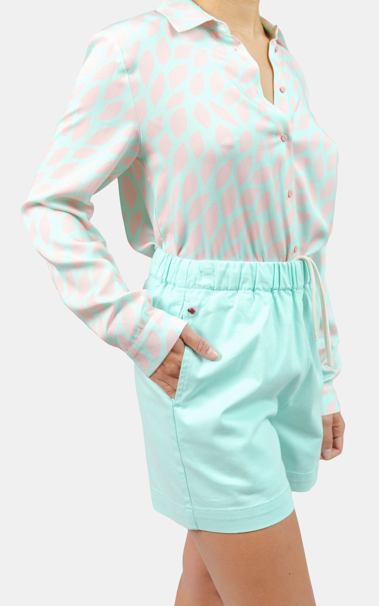 ABBY mint loose shorts