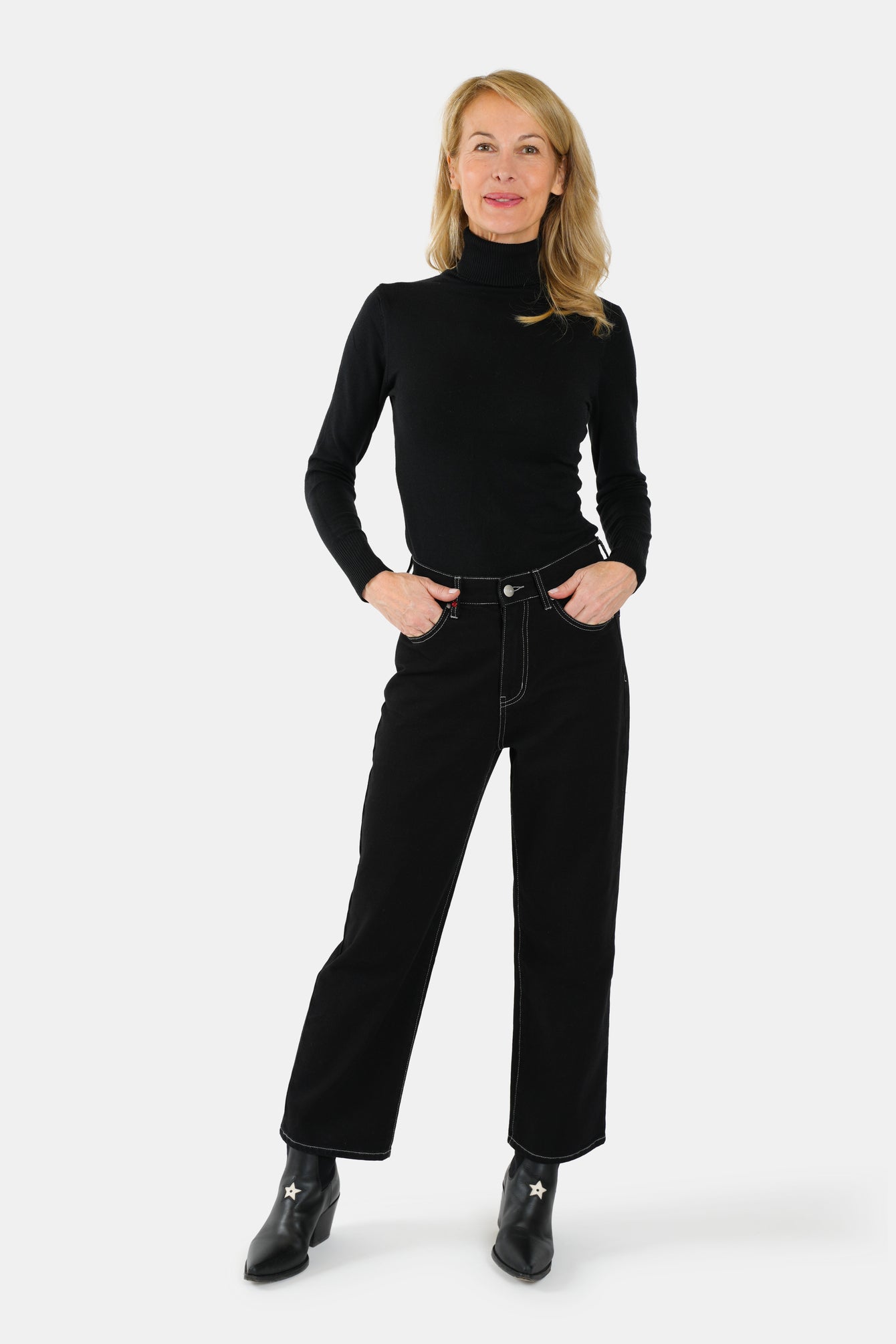 Jean droit court noir POLA