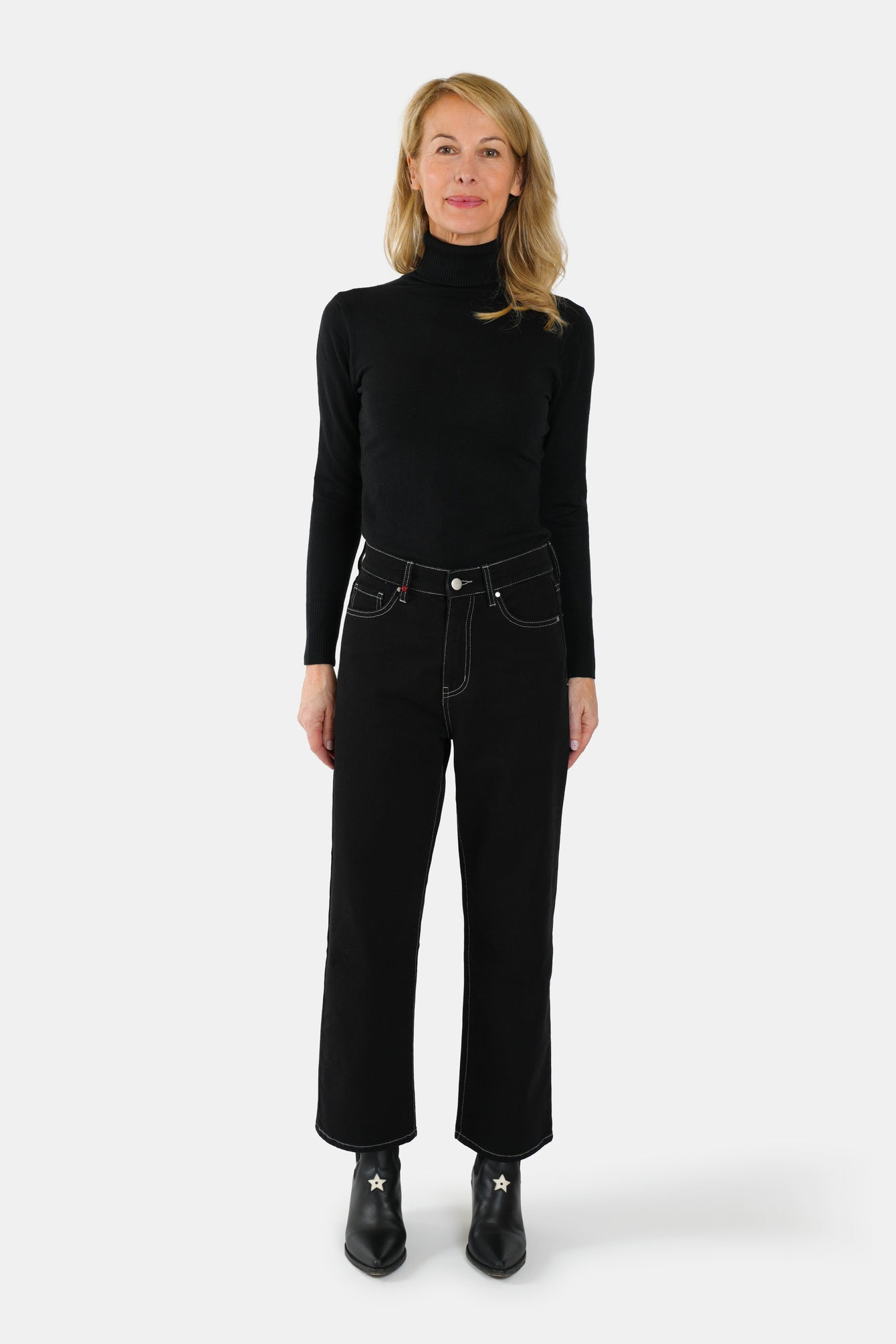 Jean droit court noir POLA